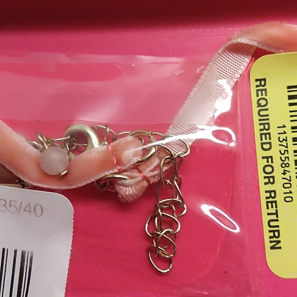 Betsey Johnson New Pink Daisy Choker - Picture 5 of 5